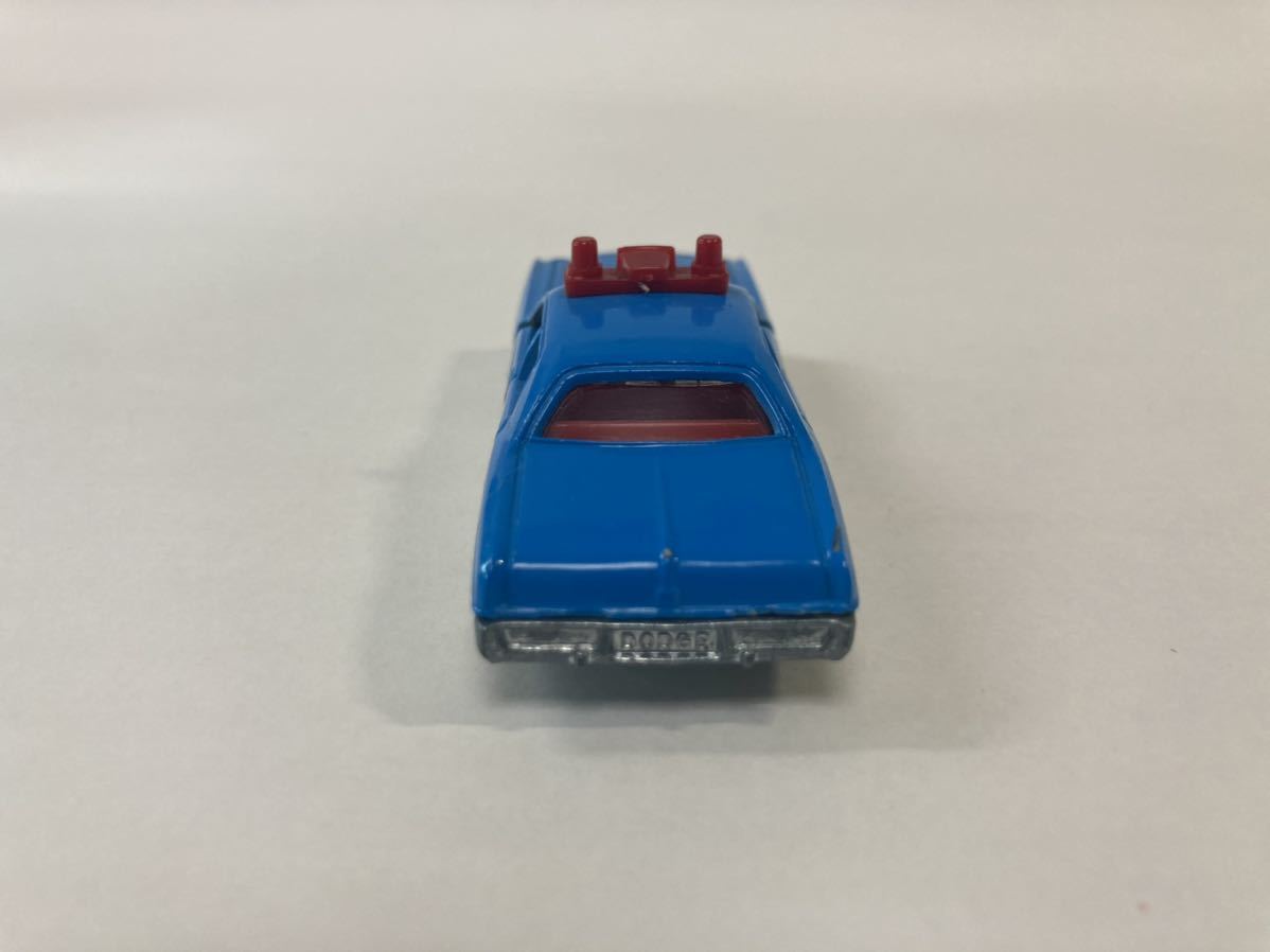 トミカ ミニカーNo F8 ダッジコロネット ポリスカー（白／青）1Eホイール 箱付きの画像5