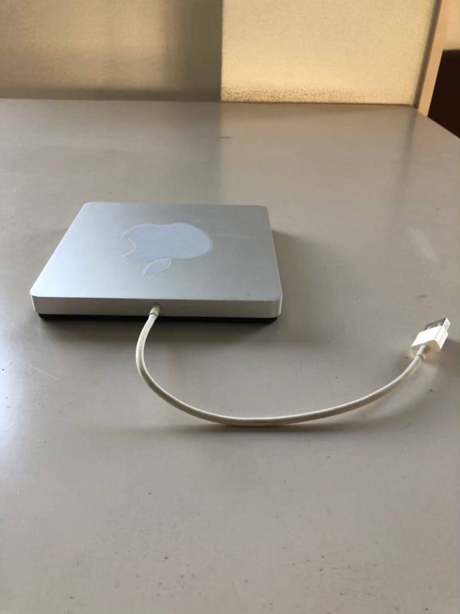 T218【送料無料】Apple MacBook 型番　MC684ZM/A ポータブルDVDドライブ_画像7