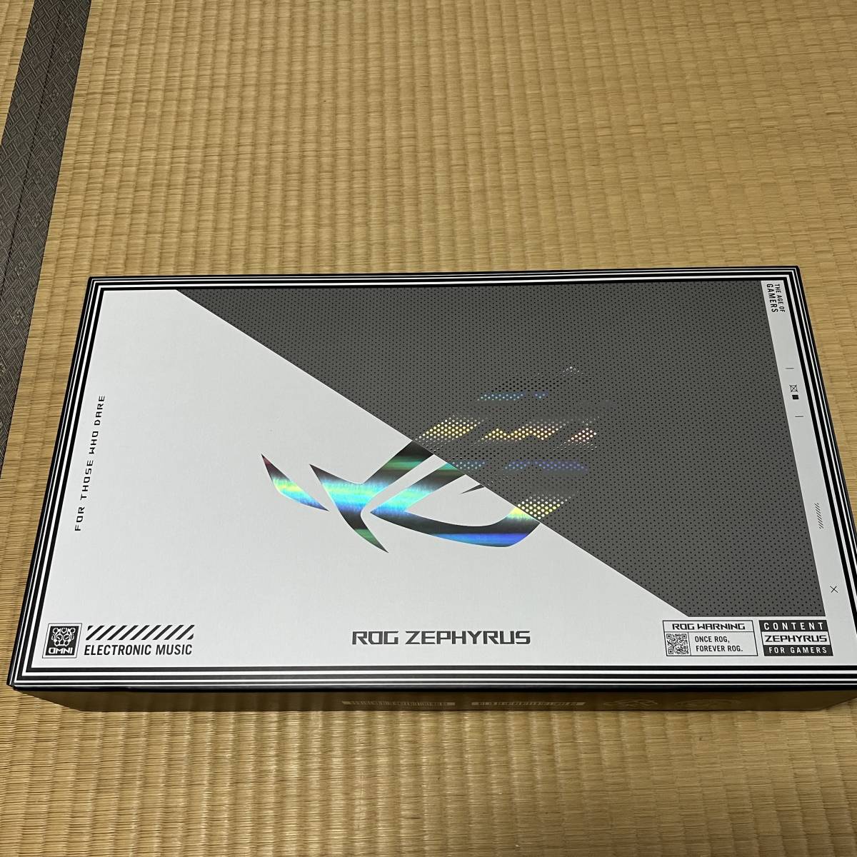 いします】 未使用 ゲーミングノート ASUS ROG Zephyrus G14 GA402RJ