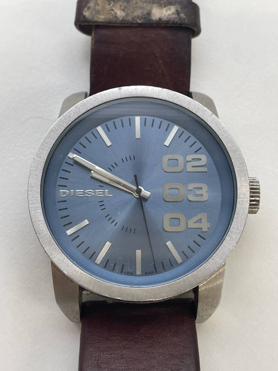 4141　480円～ 中古品　DIESEL/ディーゼル　ビックフェイス　DZ-1512　アイスブルー文字盤　クォーツ　メンズ　腕時計　_画像1