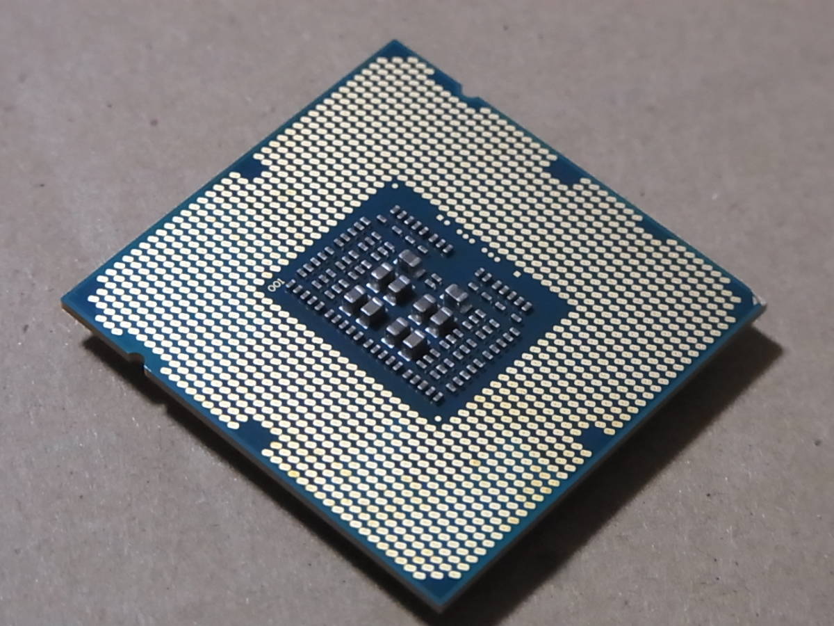 □Intel Xeon E5-2403 V2 SR1AL 1.80GHz Ivy Bridge-EN LGA1356 4コア 4スレッド (Ci0402)_画像6