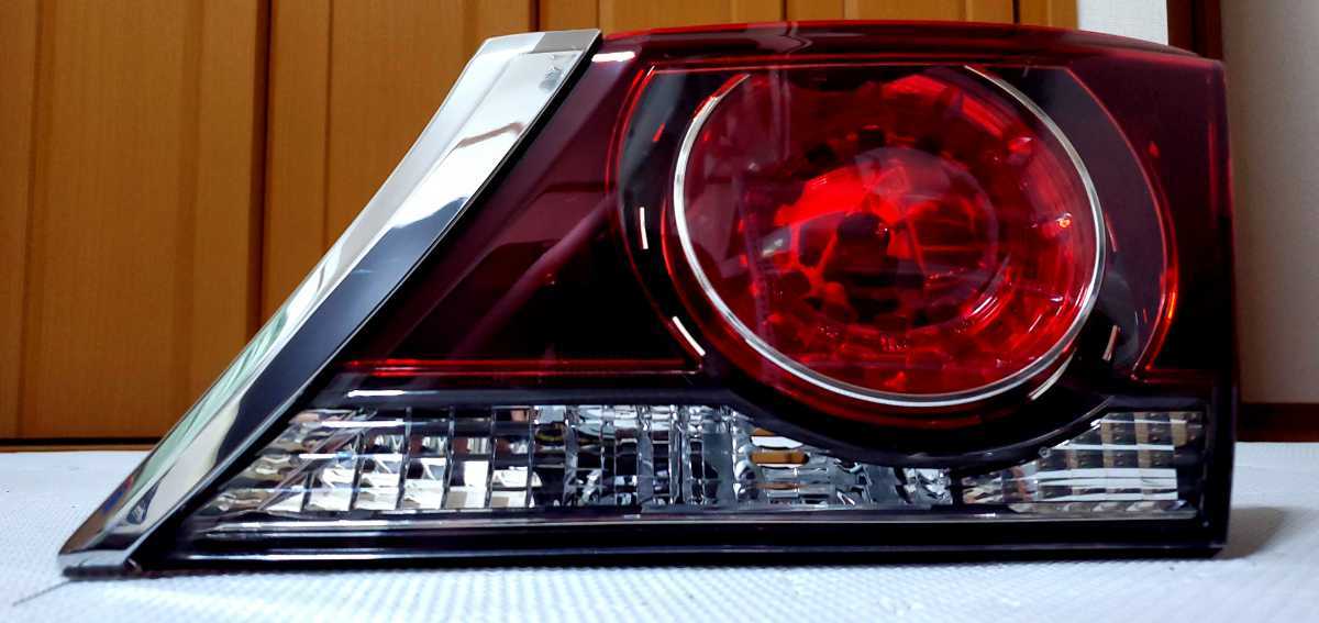 大特価アウトレット ☆送料無料☆ 美品 210系 後期 クラウン