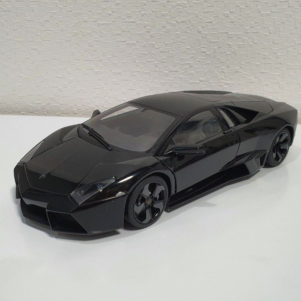ランボルギーニ レヴェントン ブラック AUTOart 1/18 オートアート