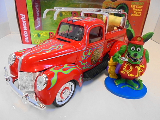 1/18 RAT FINK 専用フィギュア付き ファイヤートラック ミニカー ファイヤーマン ラットフィンク エドロス ホットロッド lucky13