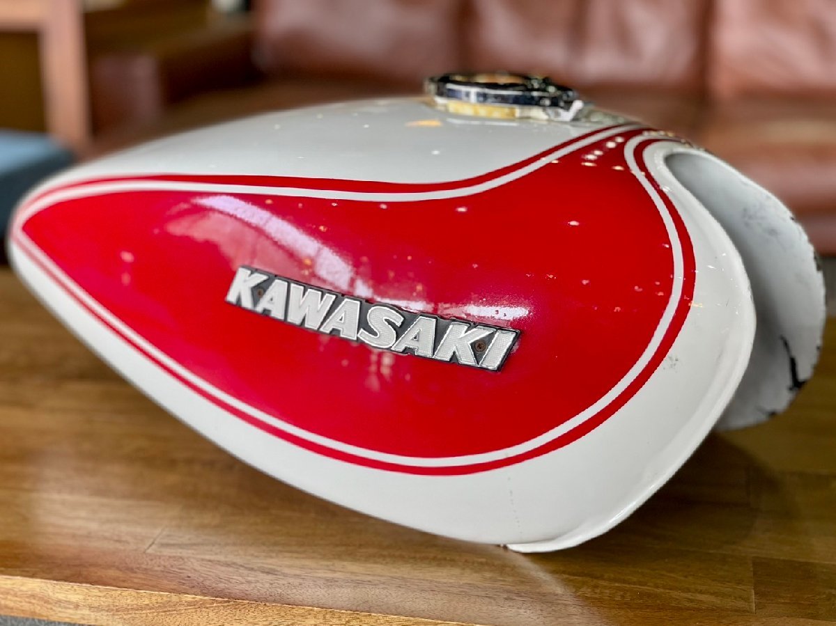 ★ 初期型! 純正! 内プレス! 打刻有! Kawasaki カワサキ Z1 Z2 750RS タンク 純正 キャップ エンブレム 燃料コック付! 内部コーティング済!の画像2