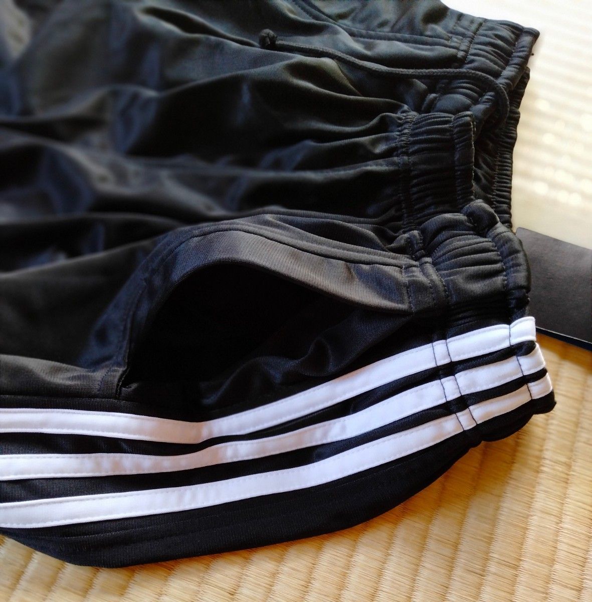 アディダス　ジャージ　ボトム　M寸　黒×白adidas　タグ付き新品未使用品　トレーニングパンツ　 PANTS　希少品　レア商品