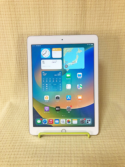 Apple iPad 9.7インチ Wi-Fiモデル 第6世代 128GB シルバー バッテリー