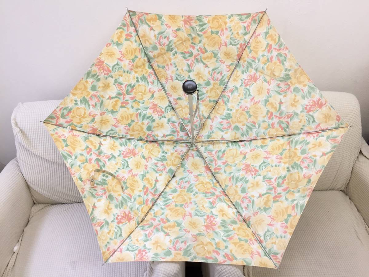 [雨傘] 折りたたみ傘 長期保管品 匂いあり かさ 花柄 華やかなデザイン 雨具_画像5