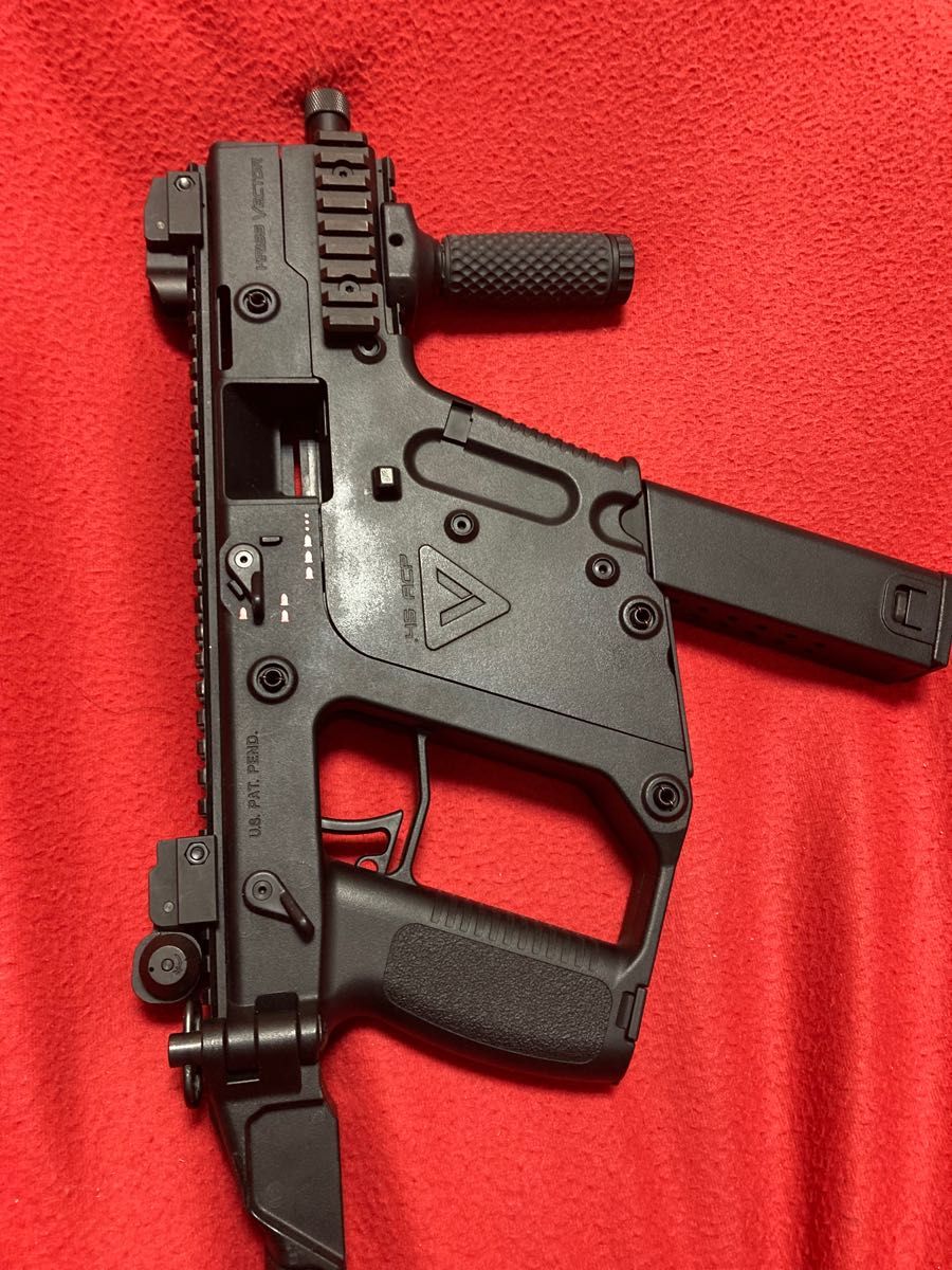 kwa KRISS VECTOR クリスベクター ガスガン KSC kwa KRISS VECTOR クリスベクター ガスガン KSC