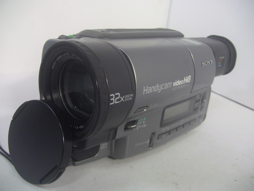 【送料無料】8mmテープ再生できます！【動作確認済み】 SONY Hi8ビデオカメラ CCD-TR3000　☆ダビングにご使用ください！☆/0117