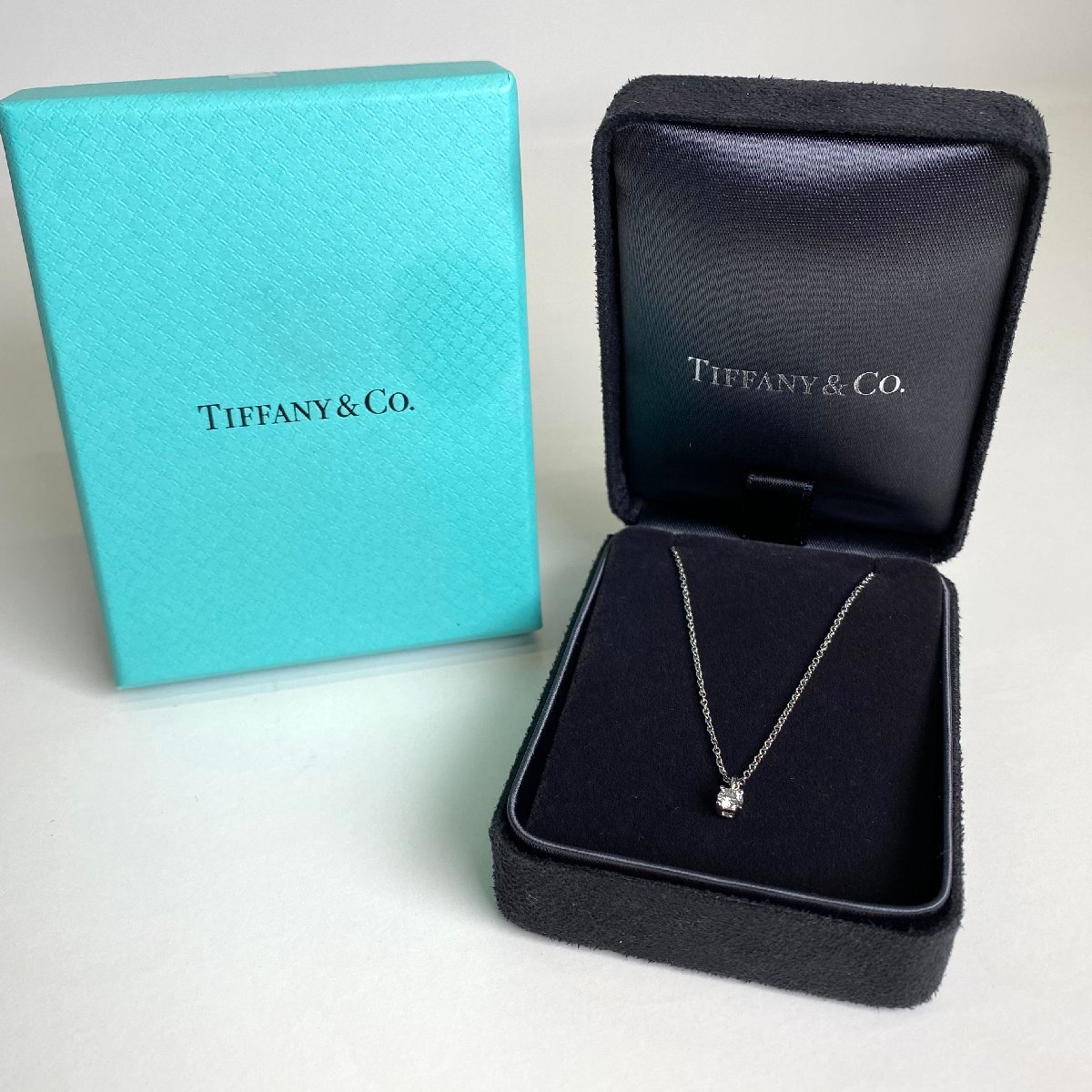 TIFFANY＆Co.【日曜日 夜終了】未使用品 ティファニー ソリティア 良質天然ダイヤモンド ネックレス Pt950 プラチナ プレゼント 箱付き_画像2