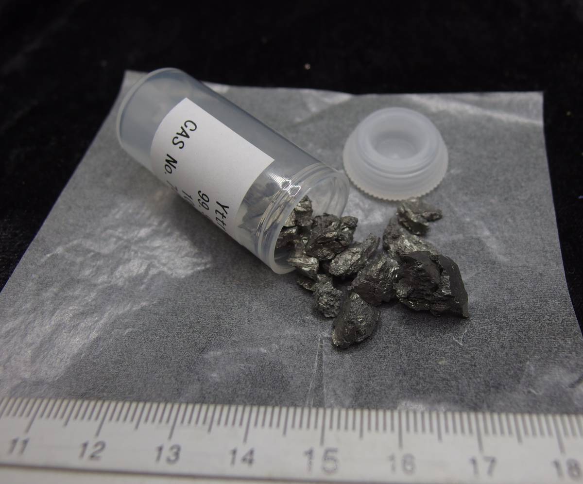 Y イットリウム 99.95% 約10ｇ  希土類 レアアース 金属元素標本  販売の画像1