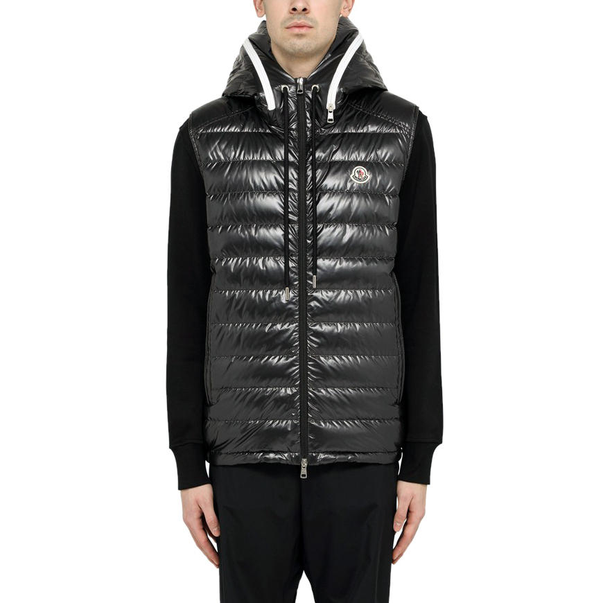 送料無料 20 MONCLER モンクレール 1A00059 596J9 ブラック AKAISHI ダウンベスト size 4
