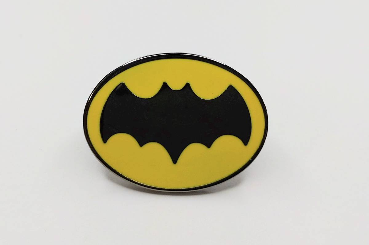 送料無料　バットマン　ピンブローチ　ピンズ　ロゴマーク　蝙蝠　スマアク_画像1