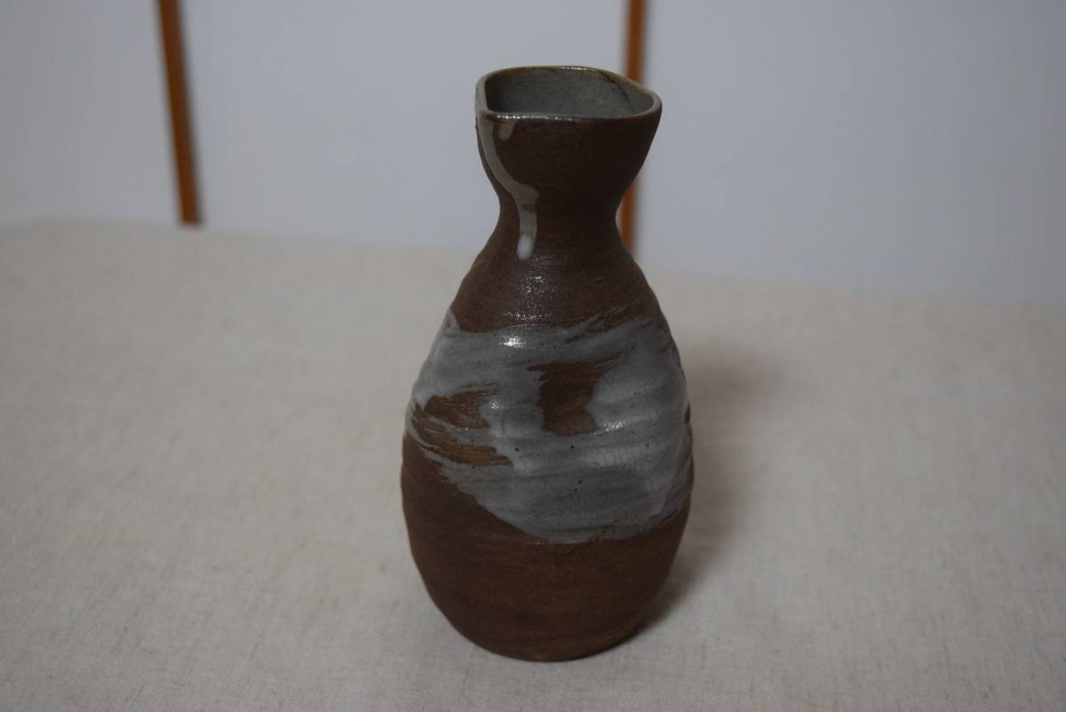 i... san finest quality goods selling out Bizen .? sake cup and bottle sake bottle .... small 