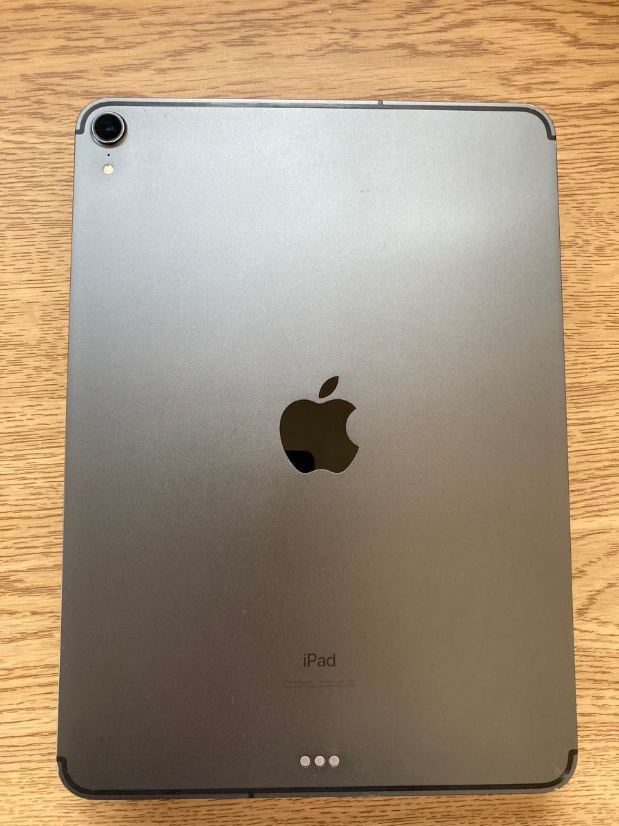 iPad pro 12.9インチ 第2世代 512GB Cellularモデル エンブレムロゴ