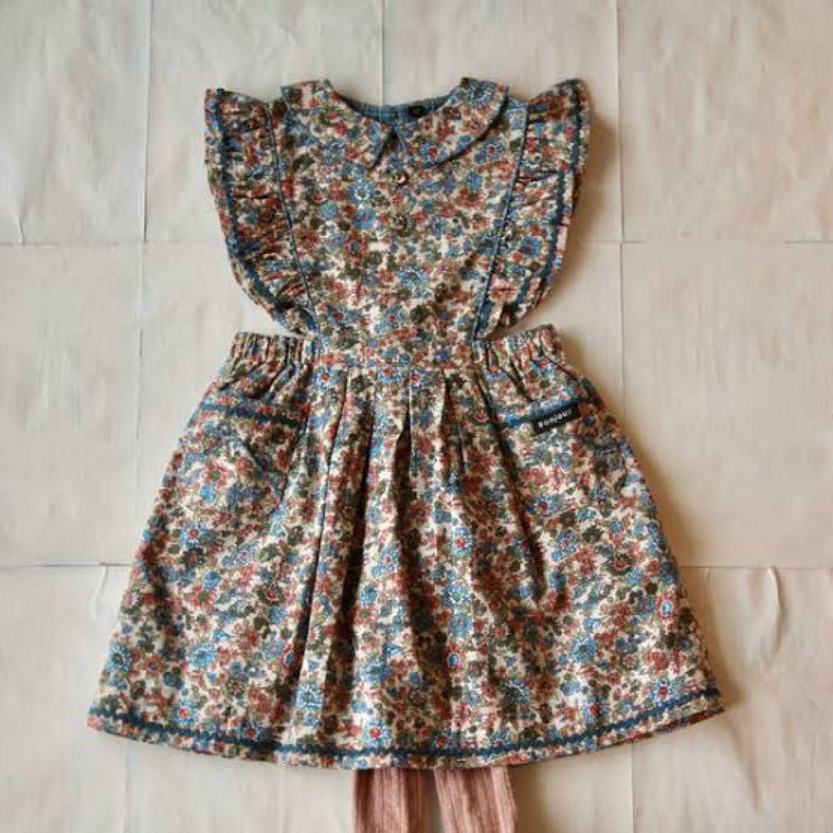 未開封】Bonjourdiary エプロンドレス 6y 110cm花柄ワンピース 花柄
