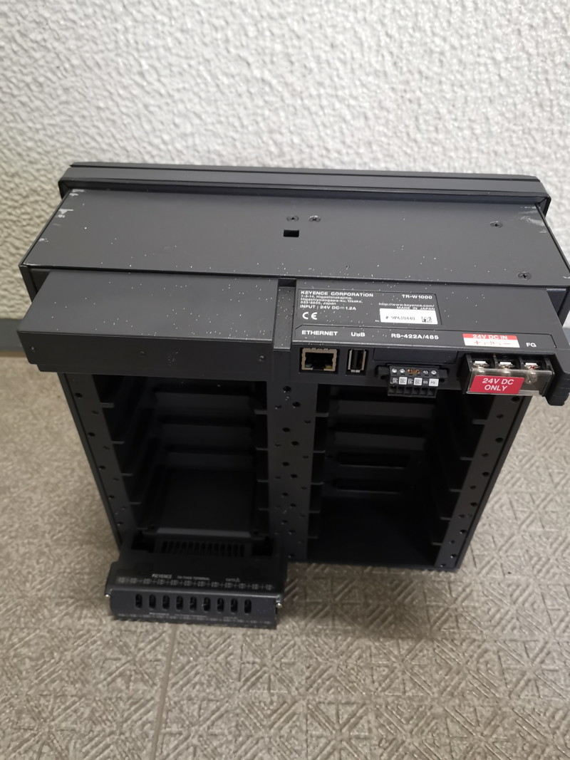 ☆動作保証☆ KEYENCE TR-W1000+TR-TH08 タッチ型データレコーダ ☆動作保証☆ KEYENCE TR-W1000+TR-TH08 タッチ型データレコーダ