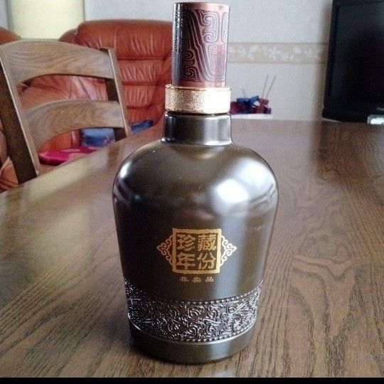 古酒最高級中国名酒 1988年製造2013年包装未開封 三国誌の曹操が愛飲した杜康酒 35年前の東洋名酒 非売品珍しい収蔵品です。