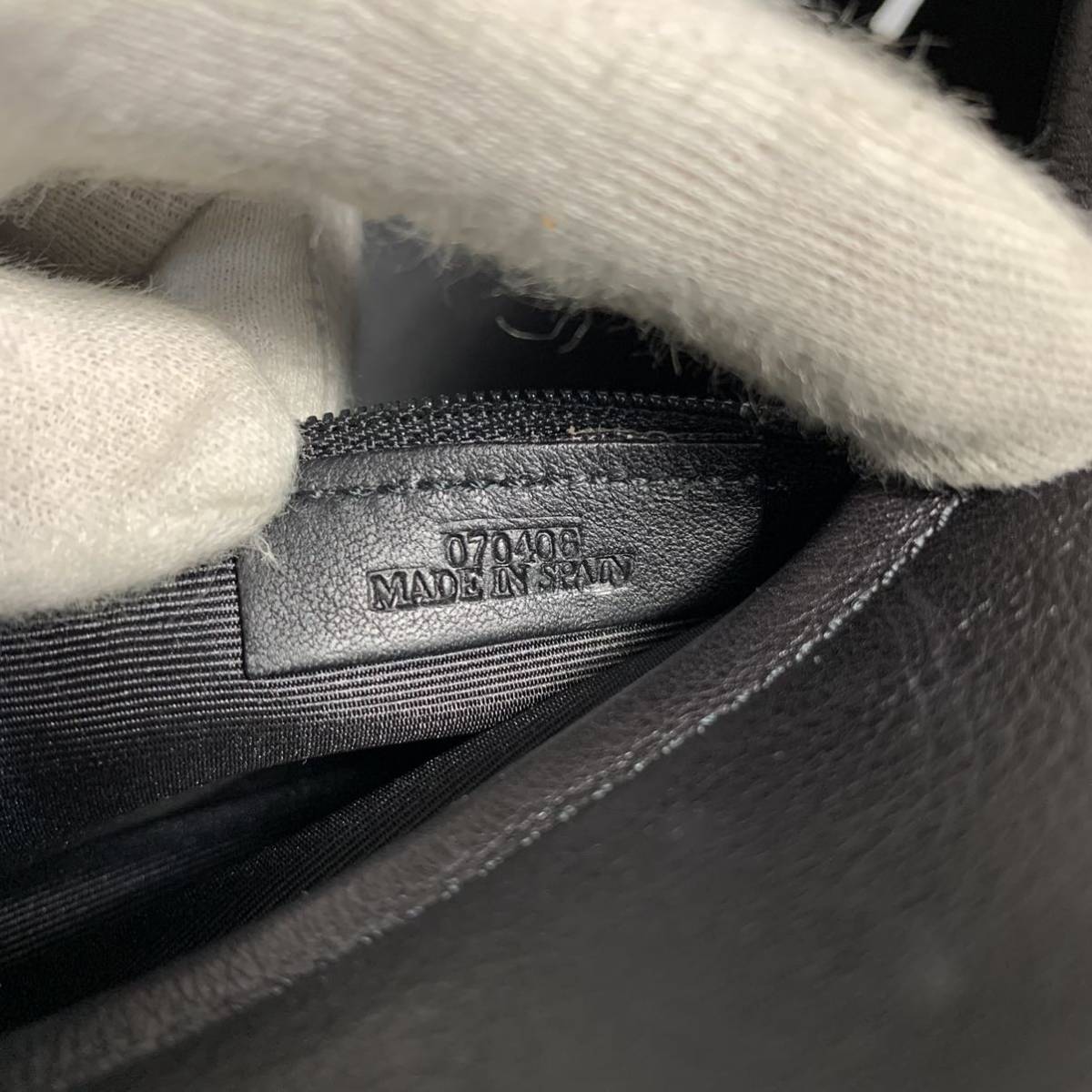 53B19|美品|ロエベ アマソナ36 ハンドバッグ 本革 黒 アナグラム
