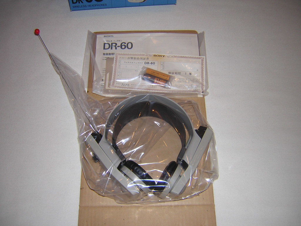 ⑤即決！昭和レトロ　SONY ソニー　DR-60　ワイヤレスヘッドフォン　未使用デッド品　ヘッドホン_画像3