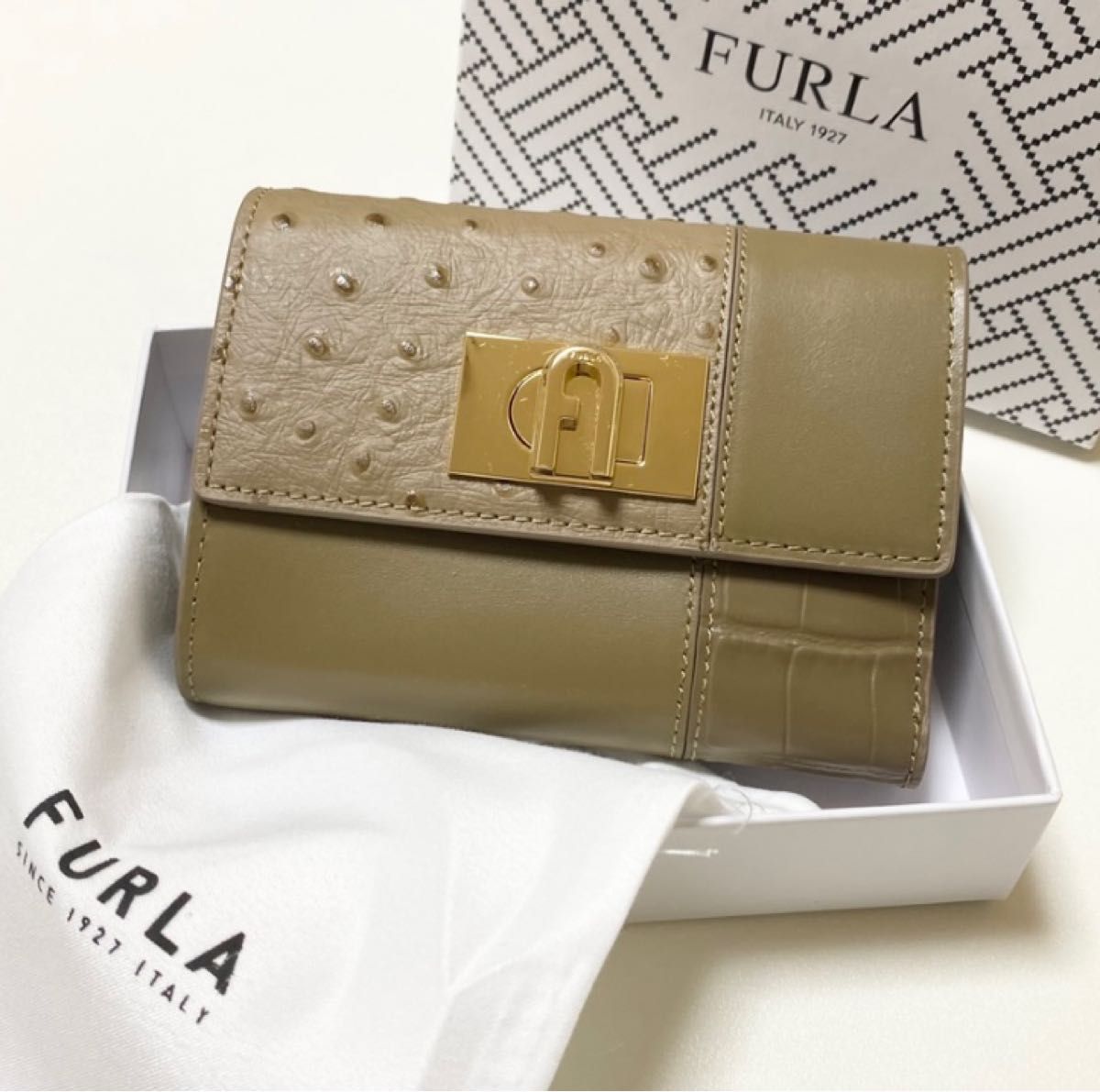 ⭐️大人気 FURLA フルラ 三つ折り財布 カーキブラウン系 新品・未使用 