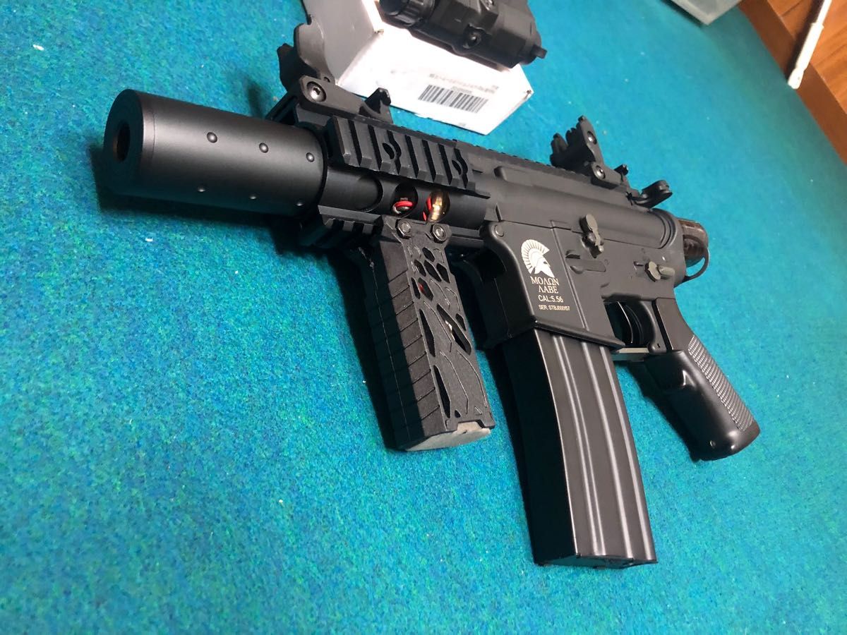 M4 カスタム 中古品 サバゲー 電動ガン リポバッテリー アサルトライフル 強力&コンパクト】 M4電動ガン・ピストルタイプ カスタム(お