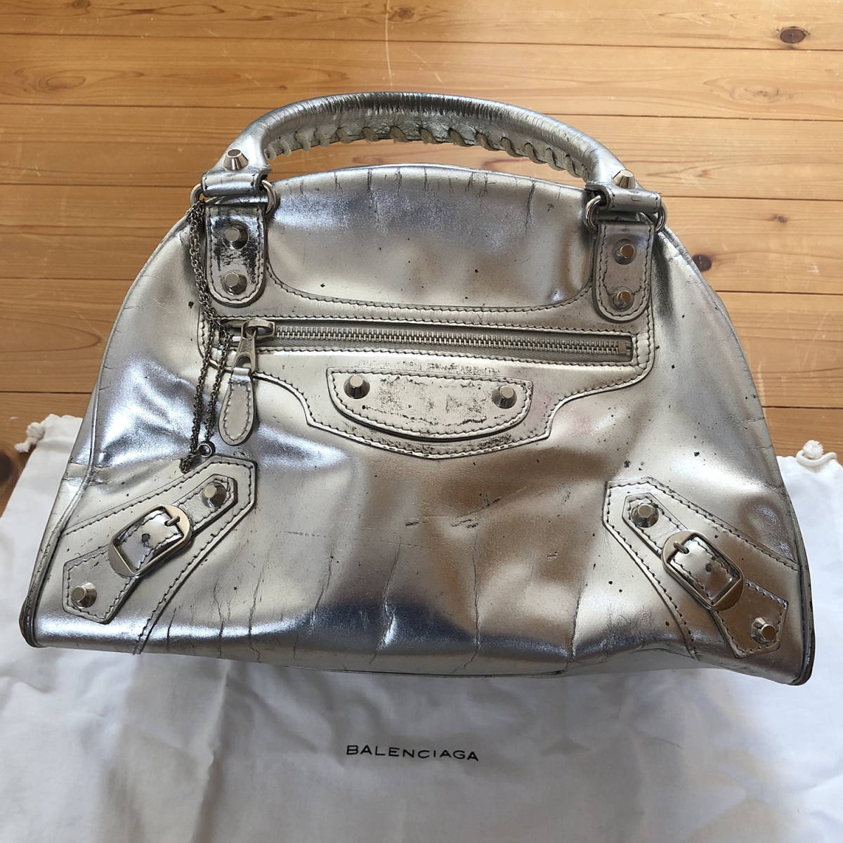 【超希少】BALENCIAGA バレンシアガ ボストンバッグ ボウリングバッグ シルバーメタリックレザー 銀 ハンドバッグ レア