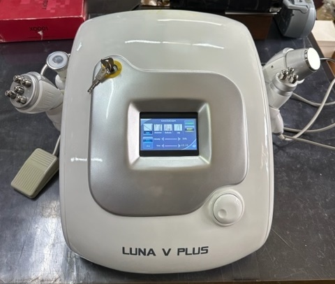 LUNA V PLUS ルナVプラス キャビテーション+5種のラジオ波搭載！ フェイス＆ボディー