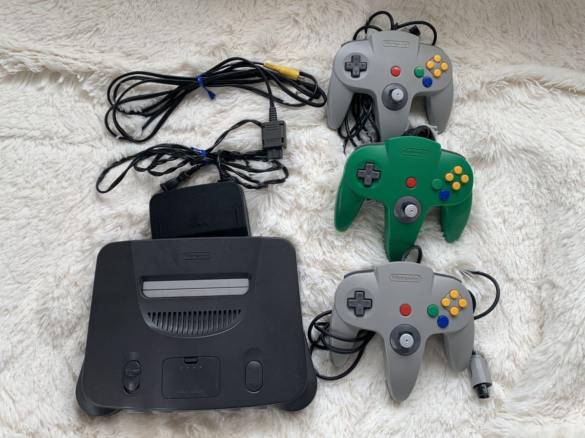 即日発送 ニンテンドー64 NINTENDO64 コントローラー3個 任天堂 本体