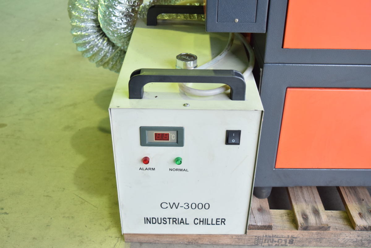 サンマックス】レーザー加工機 4030☆ 点検、清掃済み!!三重県 サンマックス】レーザー加工機 4030☆ 点検、清掃済み!!三重県