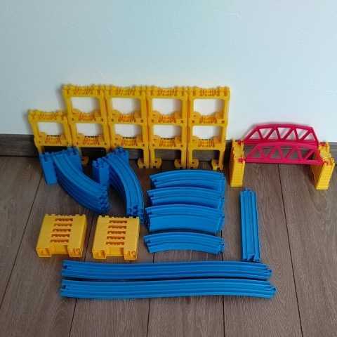 2.5 step loop under . slope attaching * layout various * bending line slope 4* bending line 17* direct line 2* slope rail 2* small iron .* Mini . legs 12*. legs 14* Plarail 