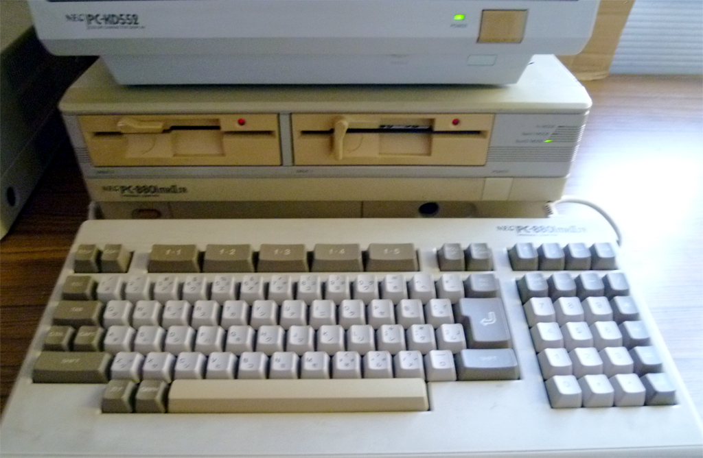PC-8801mkⅡSRキーボード付+マニュアルシステムディスク 動作確認品A-