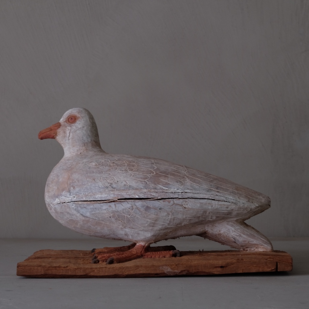 もっちりくるま鳩 鳩 ハト 車 木彫り 置物 インテリア 彫刻 ハンドメイド-