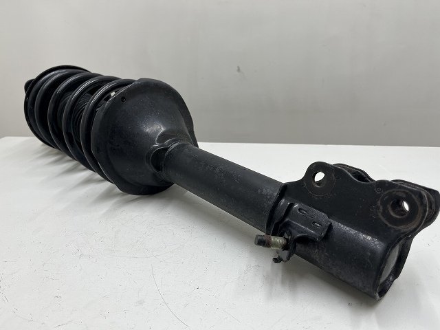 * Nissan Bluebird U13 91 year HU13 left rear strut ( stock No:59466) (4720)