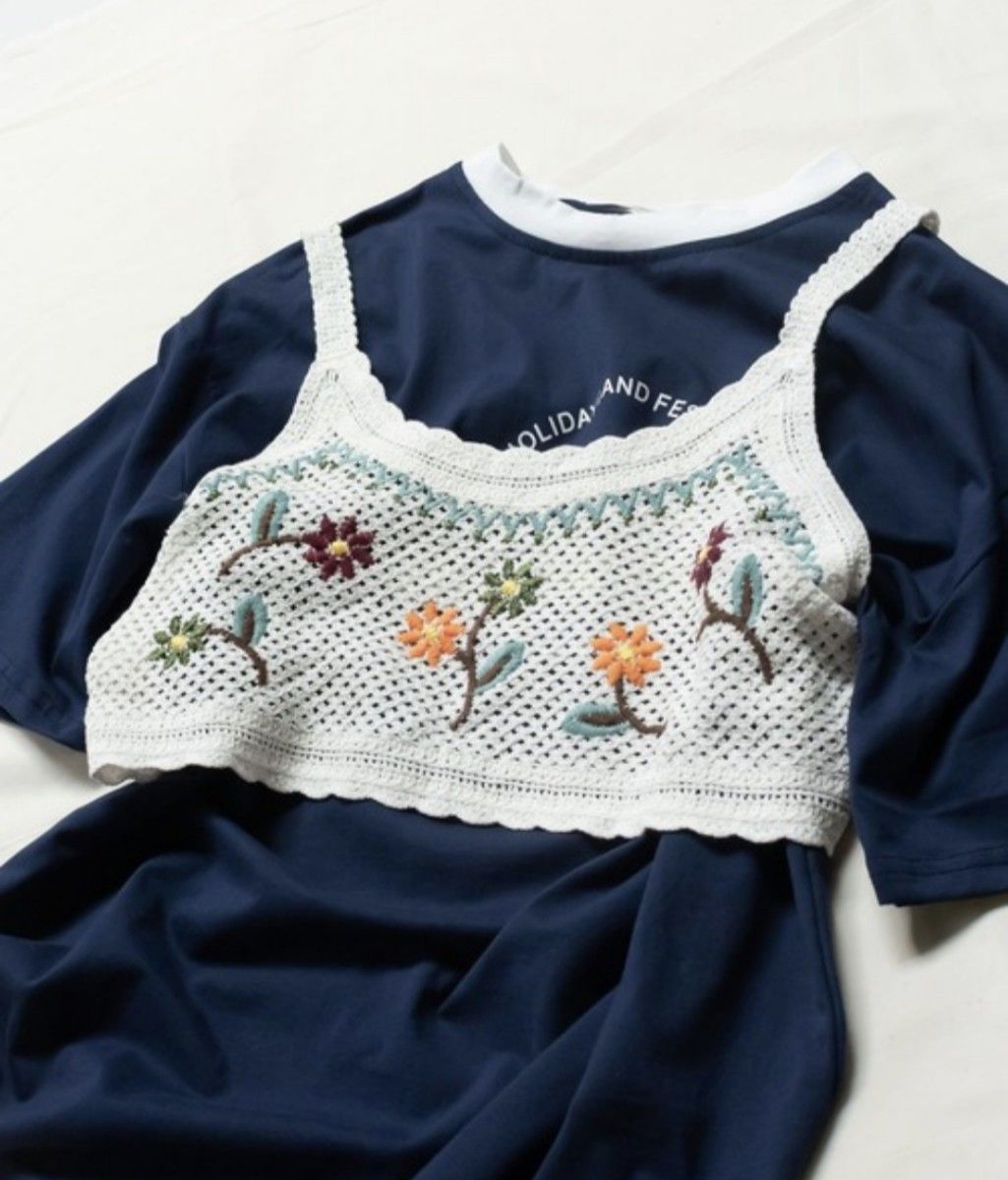 トップス　ビスチェ　かぎ針編みニット　花柄刺繍　春夏ファッション　韓国ファッション　ベージュ　ブルー　レイヤード　重ね着　