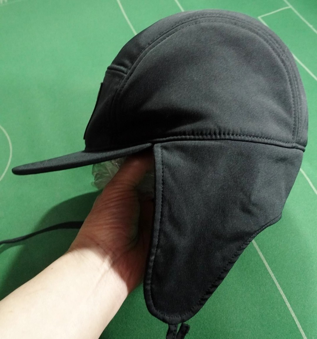 ▲ピークパフォーマンス 防風 防寒 ソフトシェル キルティング裏地 イヤーマフ付き キャップ SCOOT HAT ブラック S/M 美品!!!▲の画像6