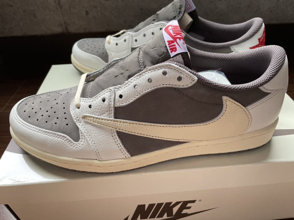 NIKE TRAVIS SCOTT エアジョーダン1 AIR JORDAN 1トラヴィススコット