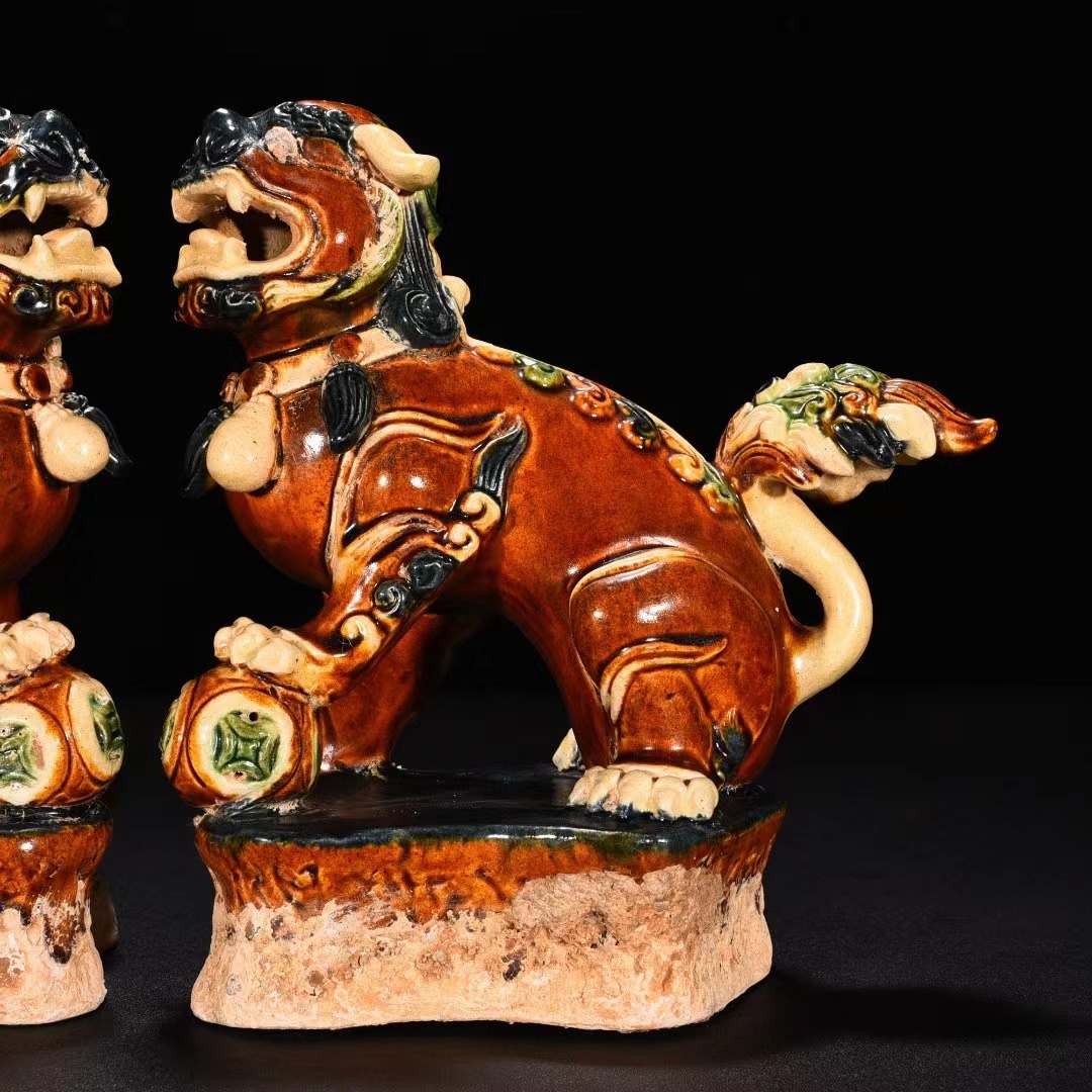 [ many . shop ]BU419# old ceramics! Tang era Tang three . lion . lamp one against Tang thing # height 19cm diameter 18cm#