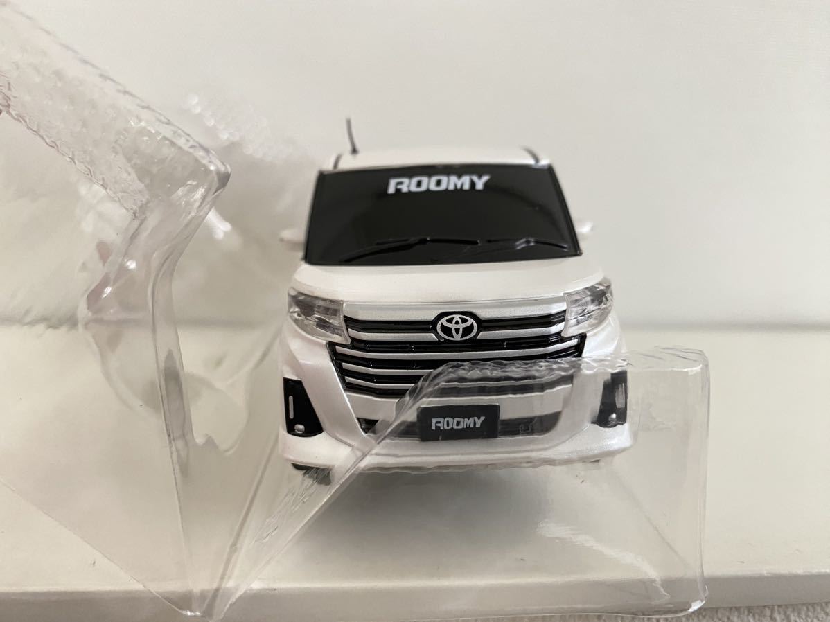 Amazon | 1/30 ミニカー 新型ルーミー ROOMY 後期型 カラー