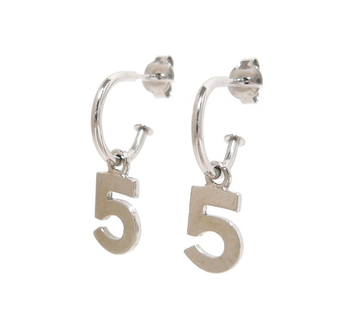 ◎良品 CHANEL シャネル No.5 ピアス スイング フープ シルバーカラー ヴィンテージ アクセサリー ON5205_画像1