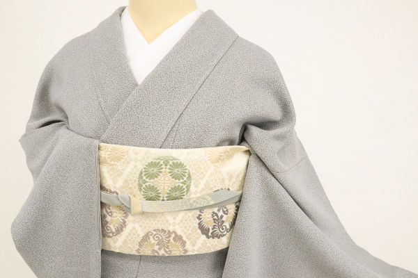 Yahoo!オークション - 【付下げ】彩天目織 『霧島忍』 お召 Yahoo!オークション - 【付下げ】彩天目織 『霧島忍』 お召