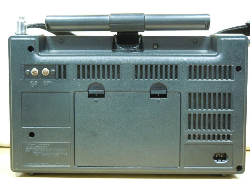 Yahoo!オークション - 即決 ナショナル ラジオ RF-2200 Yahoo!オークション - 即決 ナショナル ラジオ RF-2200