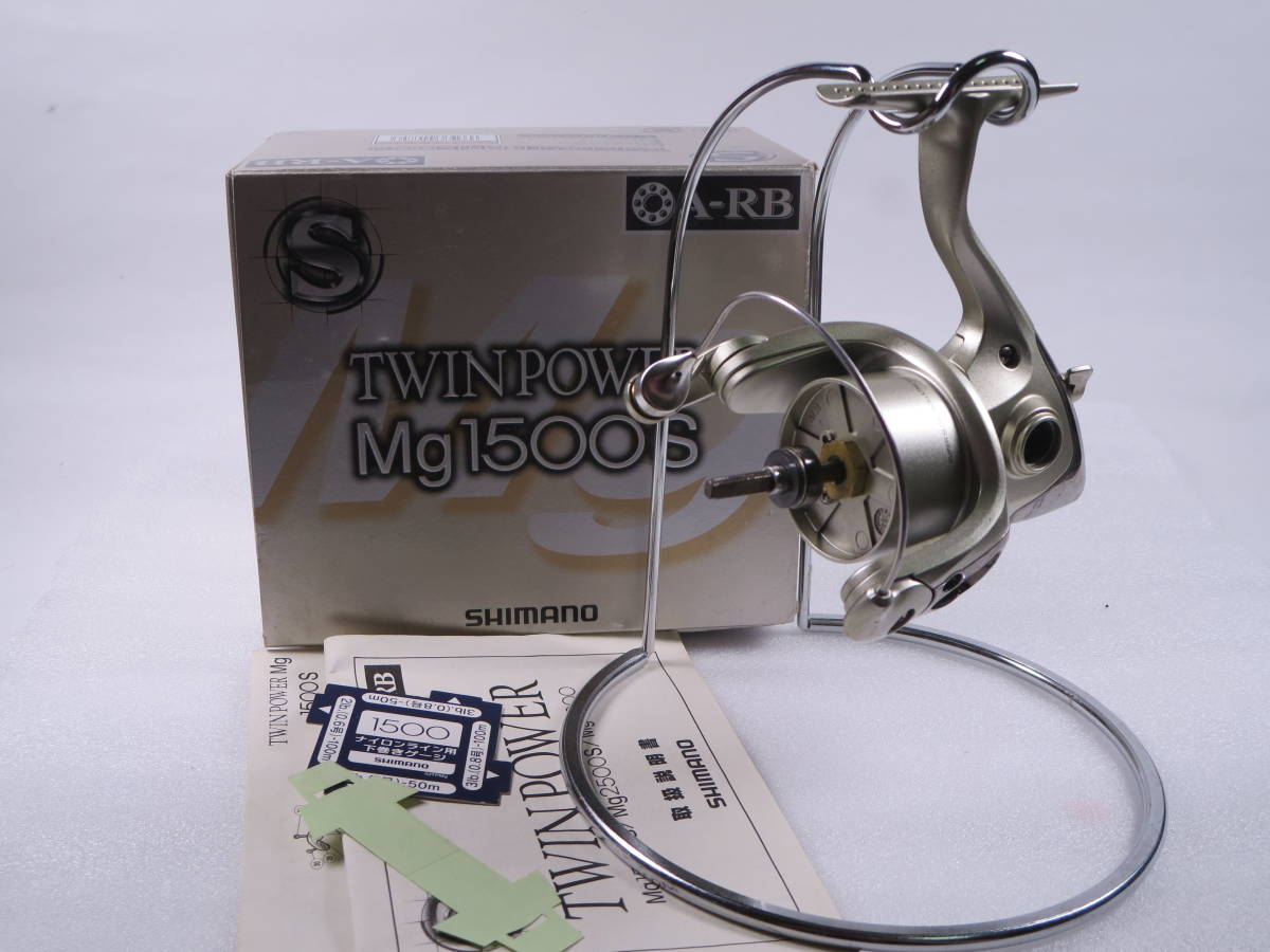 最新作の シマノ SHIMANO C5000XG ツインパワーXD シマノ