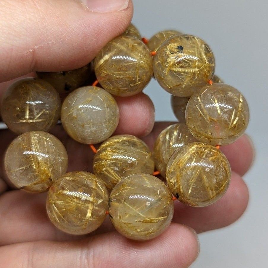 まもなくお休みに入ります 14-15mmゴールドタイチンルチルクォーツ まもなくお休みに入ります 14-15mmゴールドタイチンルチルクォーツ