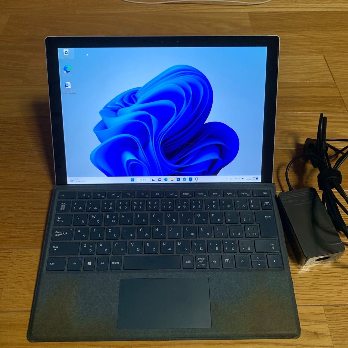 surface pro5 i5/4G/SSD128G Win11-