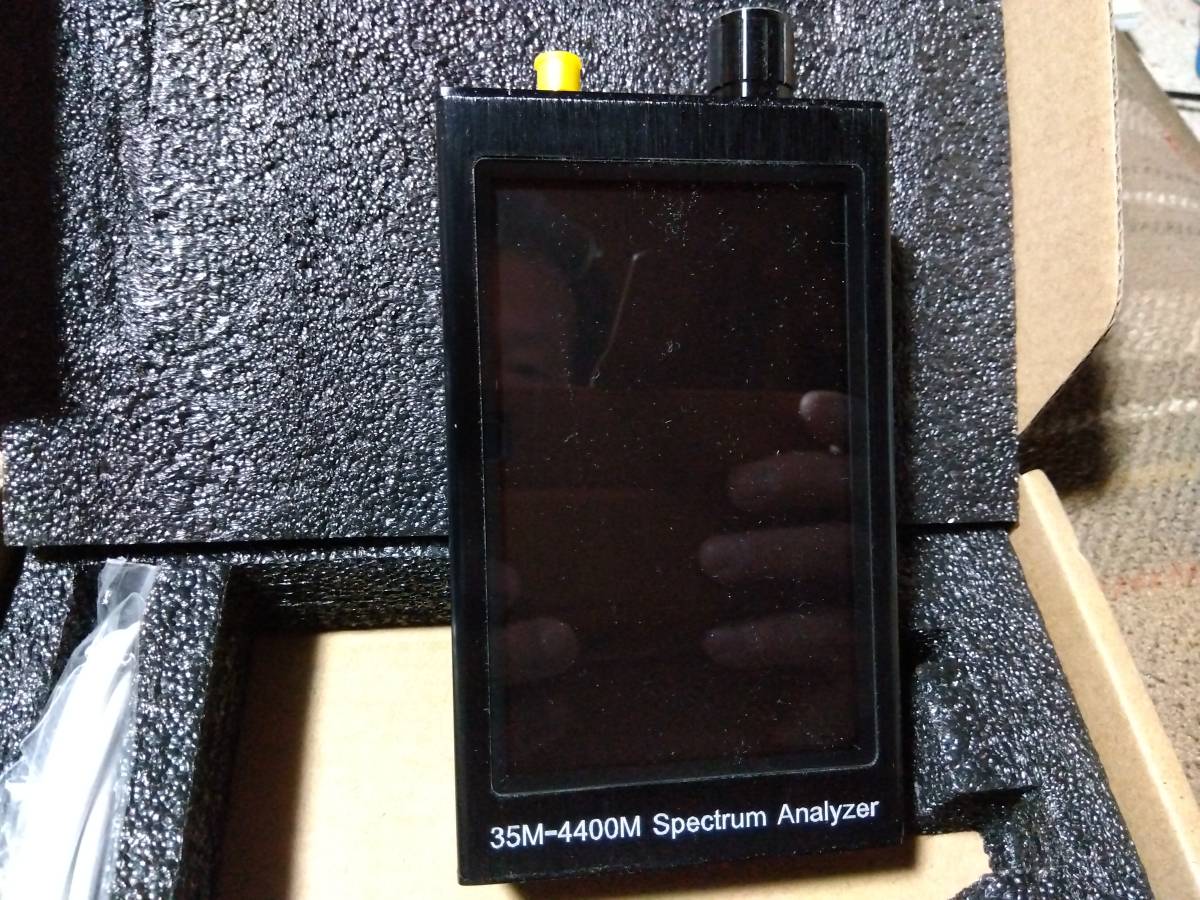 35M-4400M Spectrum Analyzer ハンドヘルド スペクトラムアナライザー （ただしジャンク扱い）_画像7