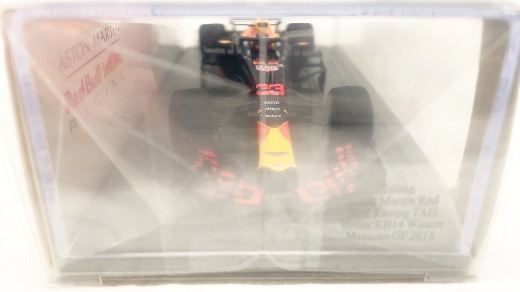 スパーク 1/43 アストンマーチン レッドブルレーシング タグホイヤーRB14 優勝メキシコGP 2018 マックスフェルスタッペン #33 S6066 JA-323_画像2