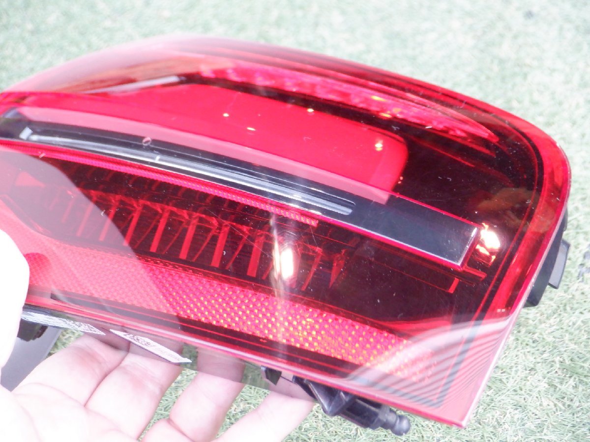  Audi original ABA-4HDDTF S8 S8 plus H29/8 latter term right H black LED tail light tail lamp right side driver`s seat out 4H0945096N beautiful A8 etc. 