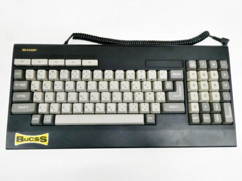 ☆ SHARP シャープ 旧型パソコン CZ-830C-BK X1 twin 本体 キーボード